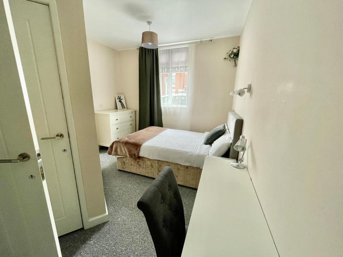The Corner House - Modern Chesterfield Town Centre Apartments Екстериор снимка