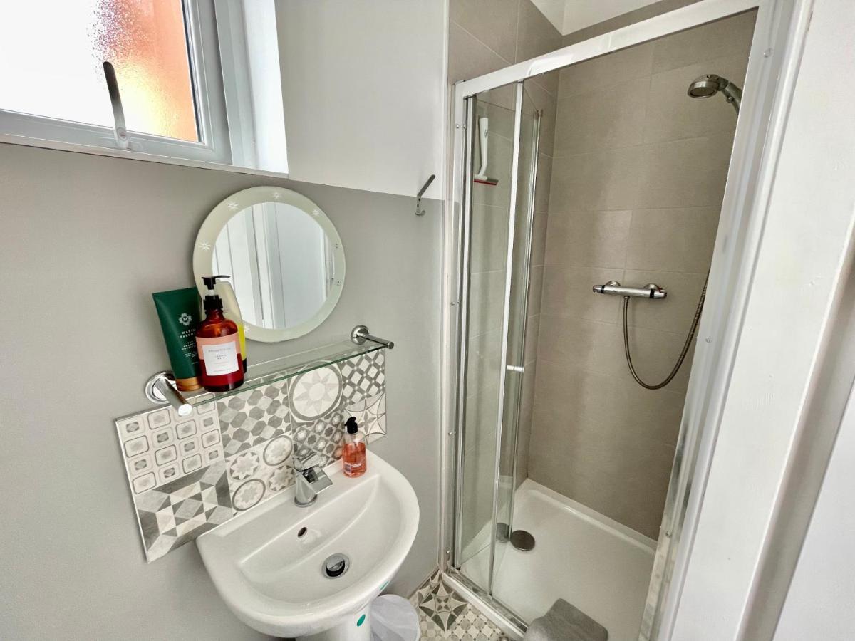 The Corner House - Modern Chesterfield Town Centre Apartments Екстериор снимка