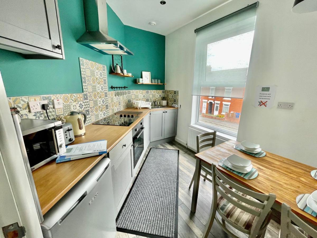 The Corner House - Modern Chesterfield Town Centre Apartments Екстериор снимка