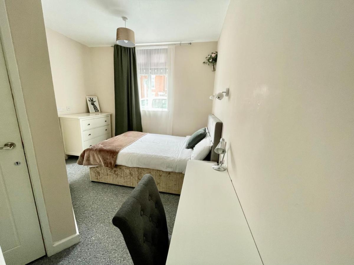 The Corner House - Modern Chesterfield Town Centre Apartments Екстериор снимка